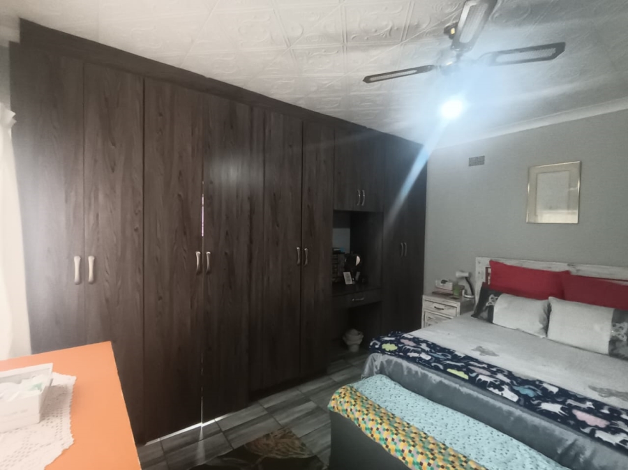 4 Bedroom Property for Sale in Hadison Park Northern Cape